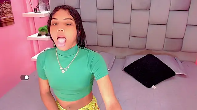 KIISHANNY online show from 10/30/25, 09:15