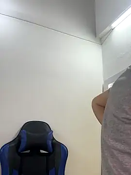 Adeline 1 online show from 12/05/25, 02:20