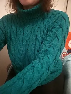 Snapshot of Ambika_beauty chatting on 10/16/25, 04:41 Ambika beauty online show from 10/16/25, 04:41