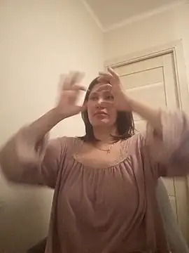 Ambika beauty online show from 03/24/26, 10:37