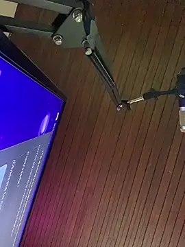 LunaMoore Pink online show from 02/03/26, 12:21