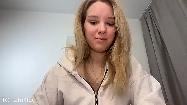 AIicaparkerc online show from 03/31/26, 01:18