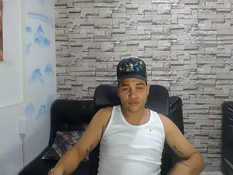 Snapshot of rom_weasley chatting on 10/12/25, 01:54 rom weasley online show from 10/12/25, 01:54