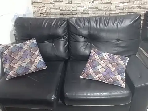 Snapshot of rom_weasley chatting on 10/26/25, 10:21 rom weasley online show from 10/26/25, 10:21