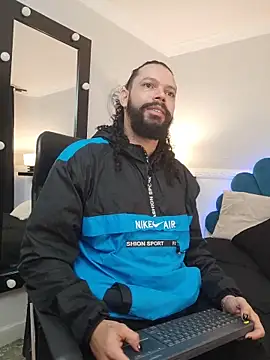 AlukardBig online show from 11/08/25, 01:11