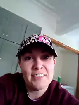 Snapshot of sexysiren93 chatting on 10/13/25, 05:57 sexysiren93 online show from 10/13/25, 05:57