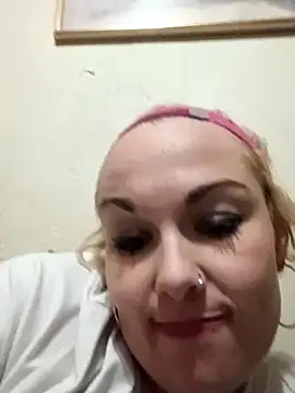 Snapshot of sexysiren93 chatting on 11/01/25, 10:17 sexysiren93 online show from 11/01/25, 10:17