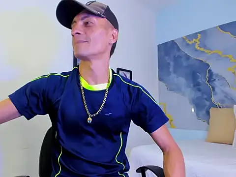 latin crissex online show from 10/23/25, 12:04