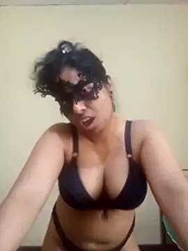 Expose Queen online show from 03/03/26, 06:41