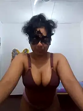 Snapshot of Expose_Queen chatting on 06/07/26, 06:00 Expose Queen online show from 06/07/26, 06:00