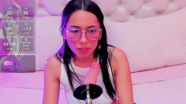 Snapshot of GabbiePrice chatting on 10/24/25, 01:51 GabbiePrice online show from 10/24/25, 01:51