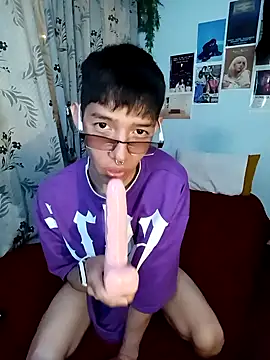 heyy noah11 online show from 10/18/25, 01:08