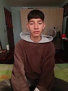 heyy noah11 online show from 11/10/25, 08:19