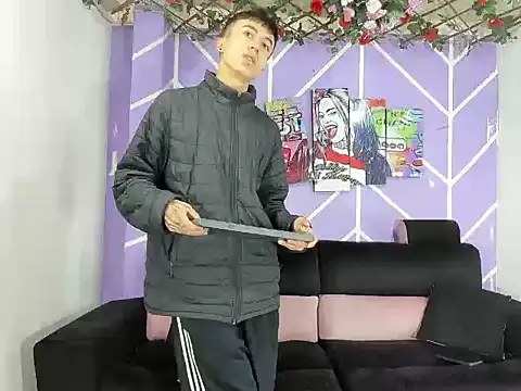 heyy noah11 online show from 03/28/26, 01:33