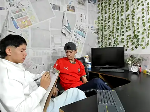 Snapshot of heyy_noah11 chatting on 06/19/26, 01:26 heyy noah11 online show from 06/19/26, 01:26