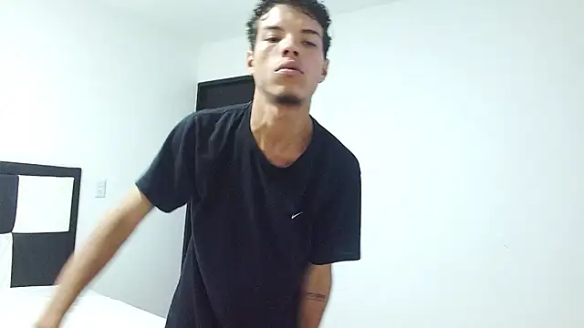 Snapshot of jhojan_foxxx_ chatting on 10/19/25, 07:36 jhojan foxxx online show from 10/19/25, 07:36