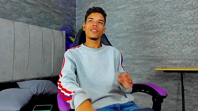 Snapshot of jhojan_foxxx_ chatting on 11/10/25, 09:03 jhojan foxxx online show from 11/10/25, 09:03