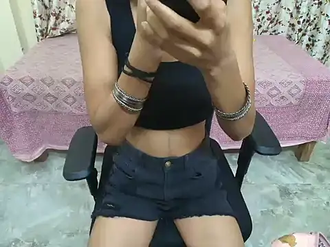 Snapshot of hii_tanisha chatting on 06/14/26, 05:31 hii tanisha online show from 06/14/26, 05:31