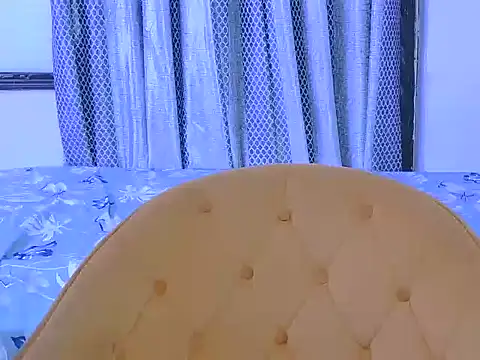 Snapshot of hii_tanisha chatting on 07/14/26, 10:21 hii tanisha online show from 07/14/26, 10:21
