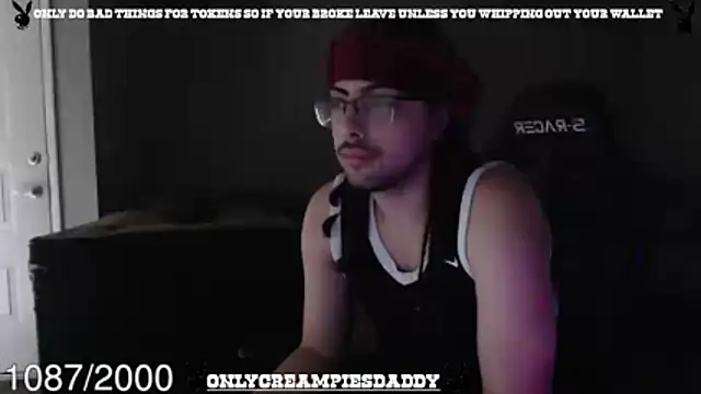 Snapshot of onlycreampiesdaddy chatting on 05/16/26, 10:30 onlycreampiesdaddy online show from 05/16/26, 10:30