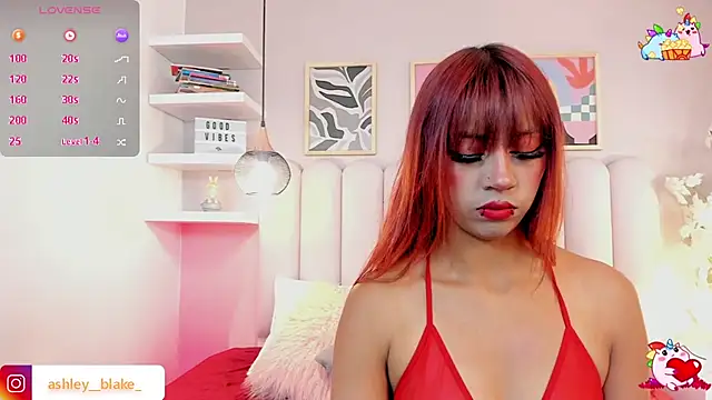 Isabella  gonzalez  online show from 01/08/26, 12:24