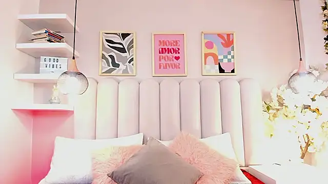 Isabella  gonzalez  online show from 01/14/26, 06:08