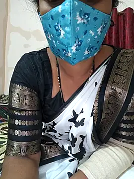 Snapshot of Best_Kannada_Couple chatting on 10/20/25, 05:13 Best Kannada Couple online show from 10/20/25, 05:13