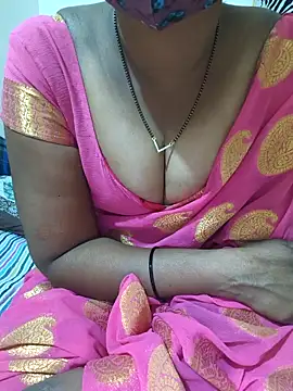 Snapshot of Best_Kannada_Couple chatting on 11/08/25, 05:12 Best Kannada Couple online show from 11/08/25, 05:12