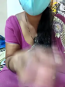 Snapshot of Best_Kannada_Couple chatting on 11/12/25, 05:08 Best Kannada Couple online show from 11/12/25, 05:08