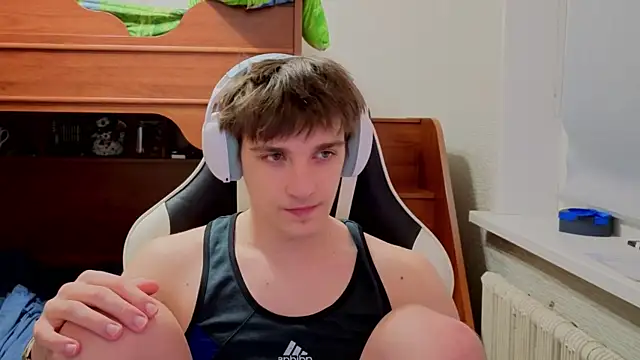 sweeetangeel online show from 12/22/25, 07:55