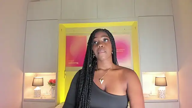 MaraBaker online show from 12/15/25, 07:51