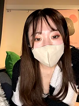 yura ra ra online show from 10/21/25, 12:17