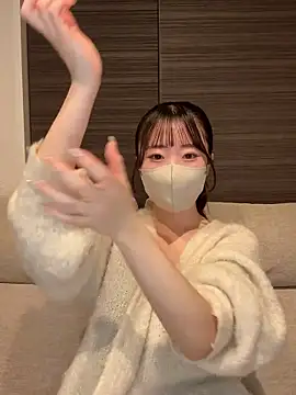 yura ra ra online show from 12/22/25, 03:14