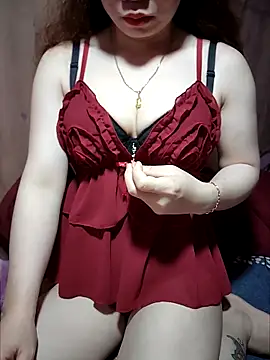 LeanaLy online show from 11/17/25, 12:55