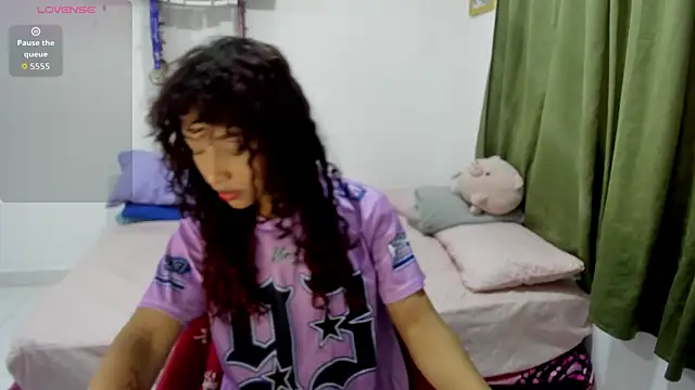 briar 05 online show from 11/14/25, 01:26