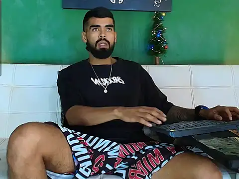 black kameron  online show from 12/14/25, 08:46