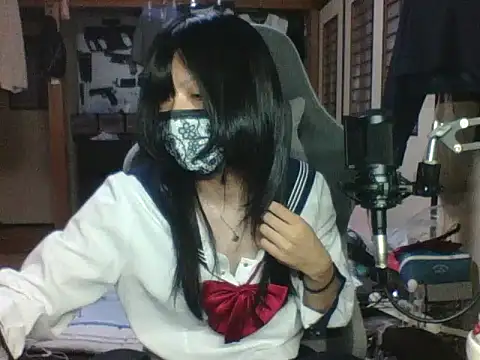 Snapshot of harinyanxxx chatting on 10/18/25, 04:52 harinyanxxx online show from 10/18/25, 04:52