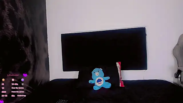 Snapshot of ANGEL_EVIL_S7 chatting on 10/26/25, 12:00 ANGEL EVIL S7 online show from 10/26/25, 12:00