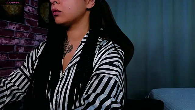 Aisha Goldstein online show from 04/15/26, 05:47