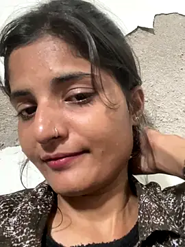 HOTTY CUTI online show from 10/15/25, 07:41