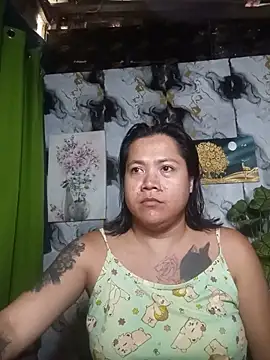 Snapshot of trishacummerts chatting on 06/01/26, 03:52 trishacummerts online show from 06/01/26, 03:52