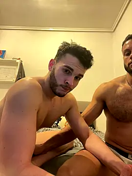 Snapshot of Camaraman05 chatting on 10/18/25, 06:05 Camaraman05 online show from 10/18/25, 06:05