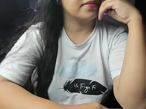 Snapshot of Divya68 chatting on 10/18/25, 05:35 Divya68 online show from 10/18/25, 05:35