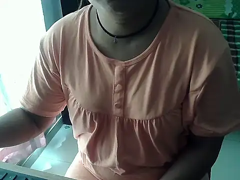 SexyRani2000 online show from 11/12/25, 07:53