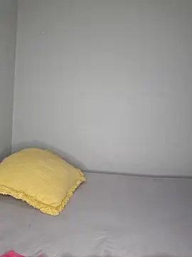 certifiedhottie2025 online show from 03/25/26, 06:08