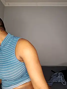 certifiedhottie2025 online show from 07/21/26, 07:32