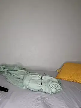 certifiedhottie2025 online show from 08/04/26, 08:17