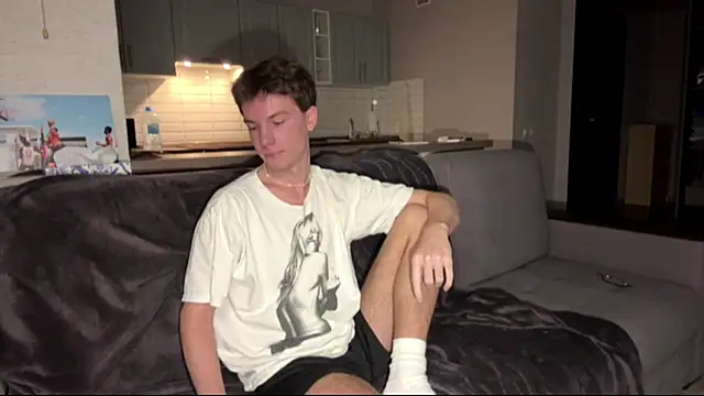 Jeremy1Scott online show from 11/03/25, 03:41