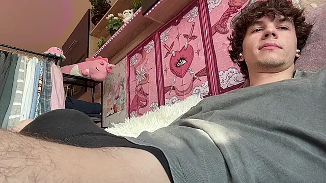 Jeremy1Scott online show from 04/06/26, 04:57