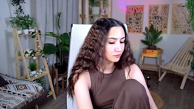 RebeckaThornton online show from 12/22/25, 10:12